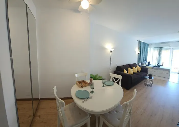 Tranquility Center By Namaste Elite Torremolinos